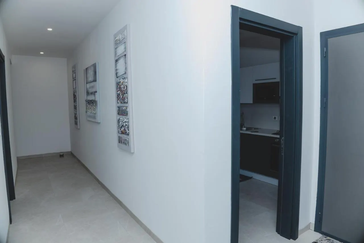 Appartment Luxe Capucine Dans La Zone B Dakar Apartment